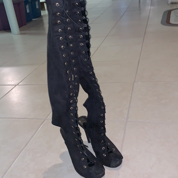 High Heel Laced Boots Open Back - Picture 4 of 4